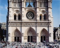 ******** Struth, Thomas (b.1954). Notre-Dame, Paris. 2000