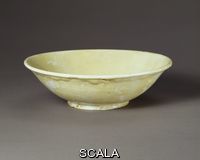 Chinese art Earthenware bowl with a white glaze, Iraq (probably Basra), 700-900.